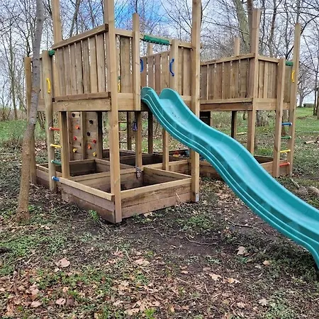 Privat Pa Landejendommen Frederiks-eg